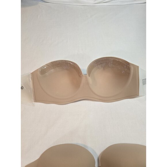 Backless, Strapless Adhesive‎ bras in beige size C & size DD - Picture 3 of 12